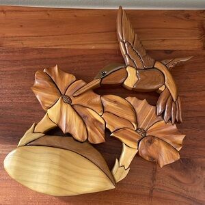 Stunning intarsia wood art carving hummingbird flower floral